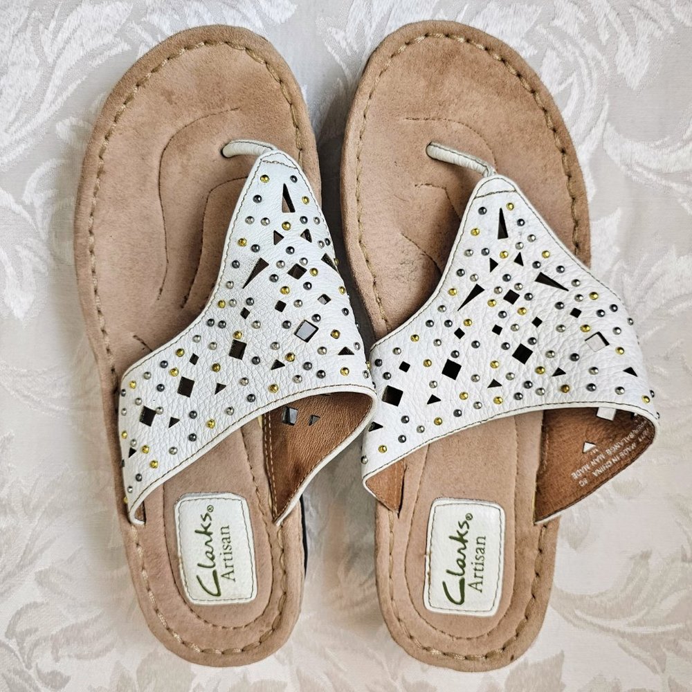 Clarks Artisan Flip Flops - Picture 2 of 3
